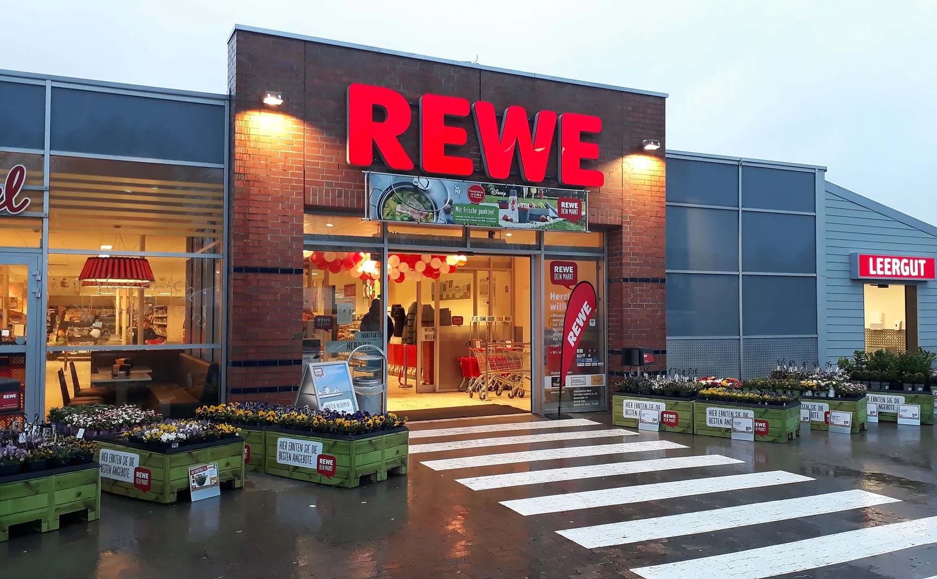 Oevenumer Backstube im REWE